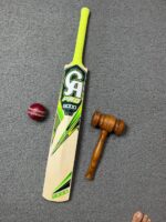 CA Pro 8000 Cricket Bat